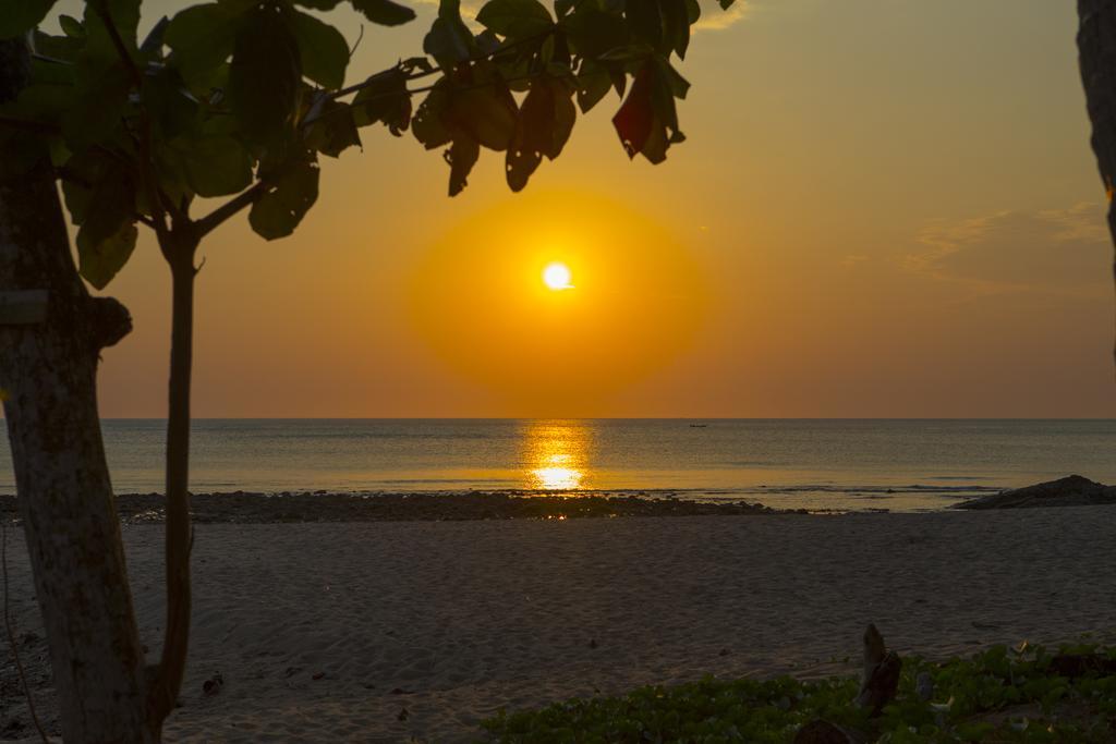 Lanta Coral Beach Resort Ko Lanta Exterior foto